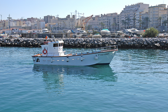 barco-turistico-turismo ceuta